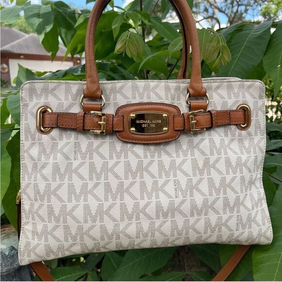 MICHAEL KORS Signature Tan Jet Set Hamilton Selma Raven Shoulder Bag - Picture 1 of 11
